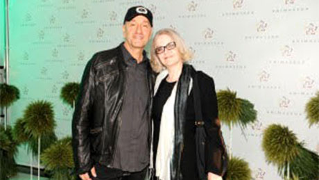 Сретнав една калуѓерка и ѝ се пожалив дека поминуваме низ многу тежок период. А таа ми кажа една реченица која е многу моќна: Господ не ни дава повеќе товар отколку што можеме да поднесеме.- Влатко со сопругата Гордана која почина пред три месеци