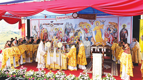 Илјада години одбележа Бигорскиот манастир, основан во далечната 1020 година од првиот oхридски aрхиепископ Јован Дебранин. Посветен е на свети Јован Крстител